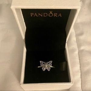 Retired Pandora Love takes Flight Butterfly Ring 9